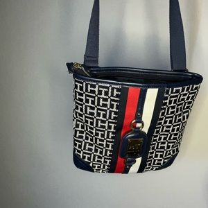 Tommy Hilfiger bag